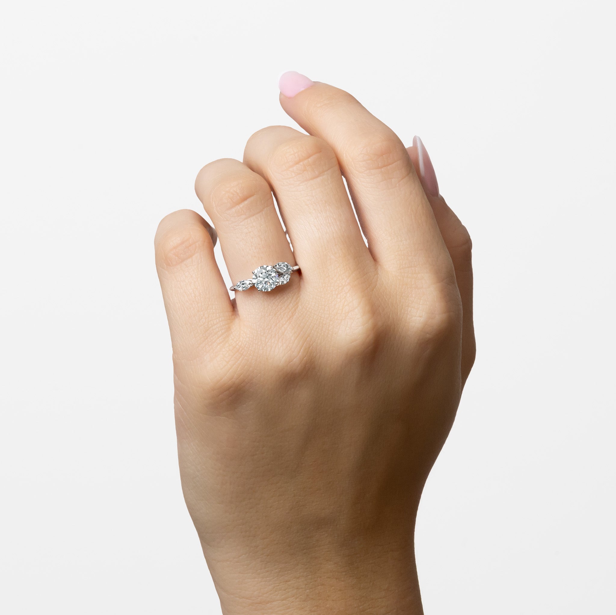 Bague Tuileries en diamant de synthèse, or 18 carats – Ora Paris (vue 2)