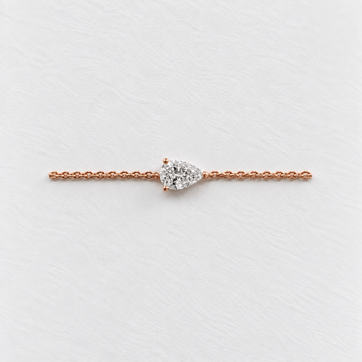Bracelet Île Saint Louis, diamant poire 0,7 carat, or rose 18 carats – Ora Paris